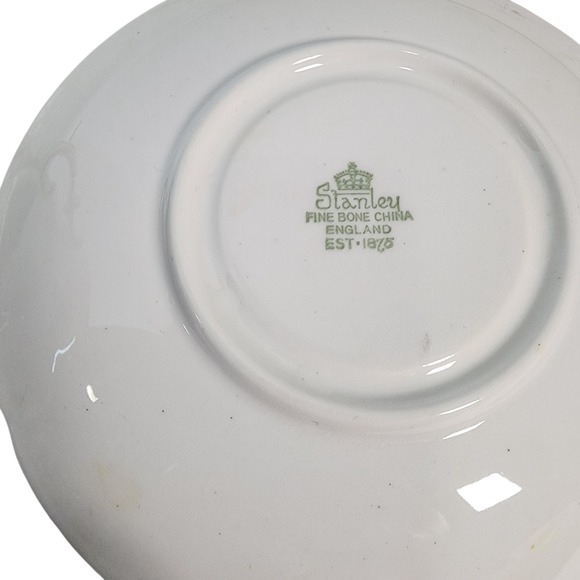 Stanley Fine Bone China England Strawberry Teacup Saucer‎ Set Vintage - Picture 4 of 4